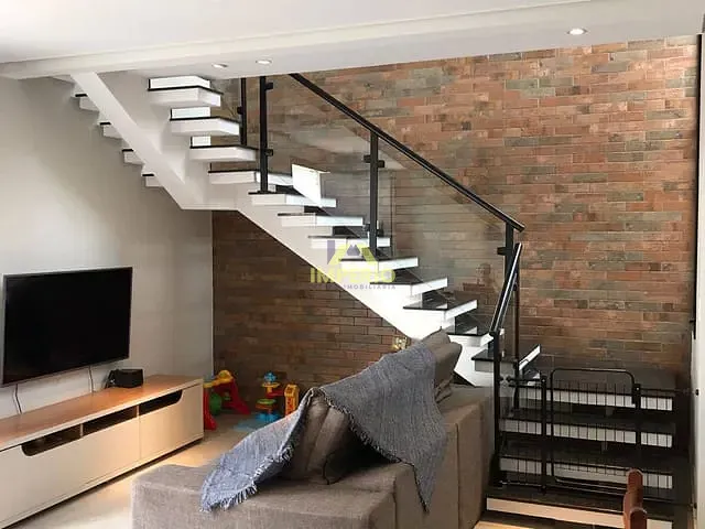 Casa com 180m² 3 quartos e 2 banheiros, à venda, no bairro Jardim Guarujá em Salto