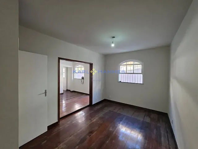 Casa 3 quartos e 2 banheiros, à venda, no bairro Alto da Serra em Petrópolis