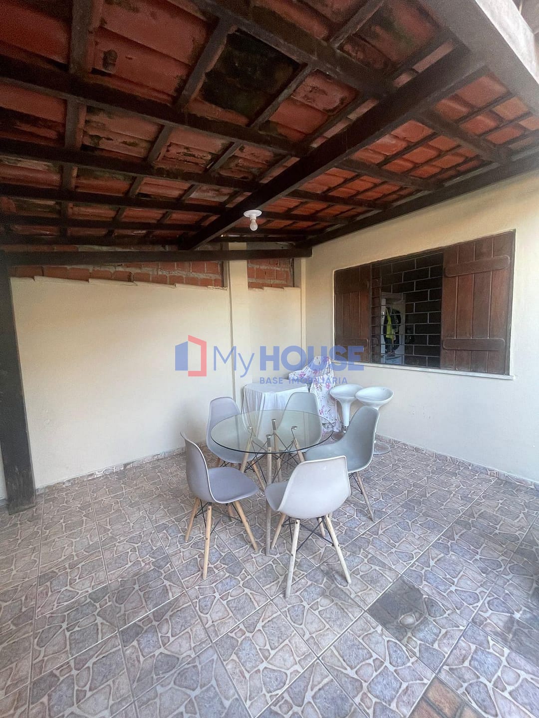 Casa à venda com 4 quartos, 300m² - Foto 42