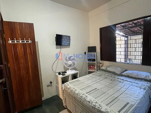 Casa 4 quartos e 4 banheiros, à venda, no bairro Hernani Sá em Ilhéus