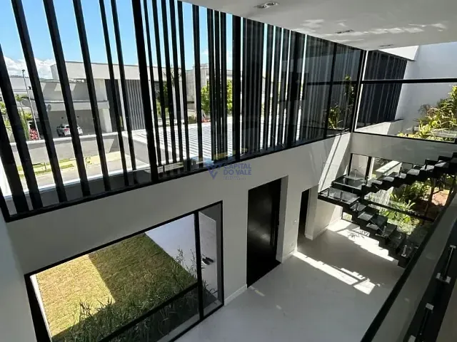 Casa com 600m² 4 quartos e 4 banheiros, à venda, no bairro Condomínio Residencial Colinas do Paratehy em São José dos Campos