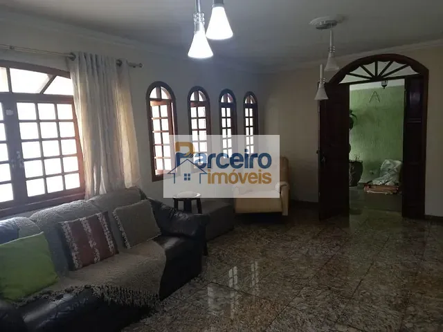 Sobrado com 483m² 4 quartos e 5 banheiros, à venda, no bairro Vila Aricanduva em São Paulo