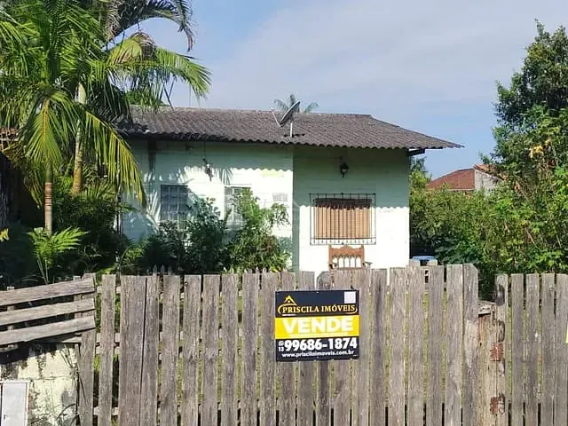 Casa com 450m² 3 quartos e 2 banheiros, à venda, no bairro Boracéia em Bertioga