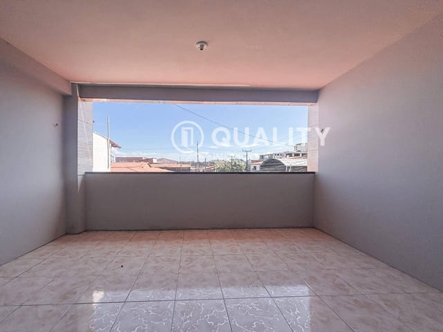 Casa 8 quartos e 9 banheiros, à venda, no bairro Autran Nunes em Fortaleza