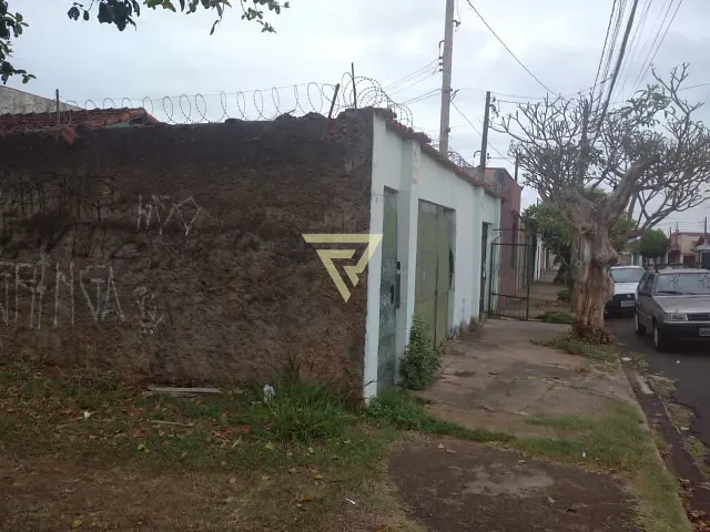 Casa com 200m² 2 quartos e 1 banheiro, à venda, no bairro Adelino Simioni em Ribeirão Preto