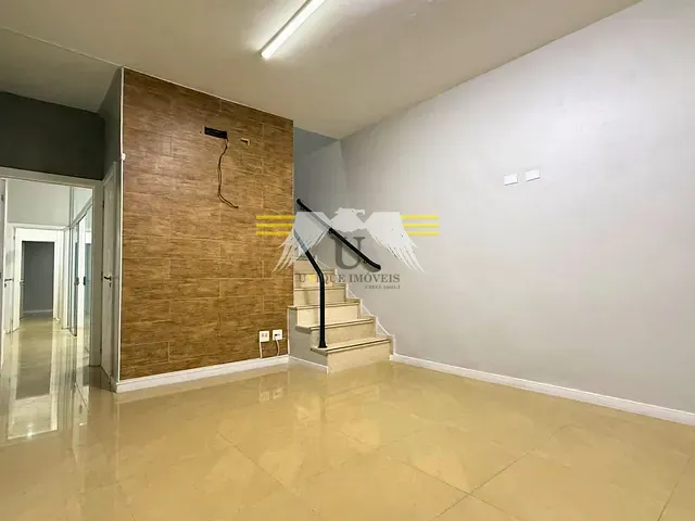 Casa com 180m², para alugar, no bairro Vila Gomes Cardim em São Paulo