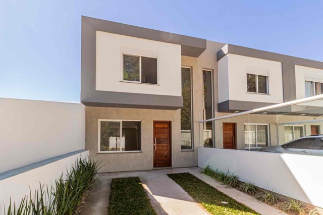 Casa com 135m² 3 quartos e 2 banheiros, à venda, no bairro Las Acácias em Pelotas