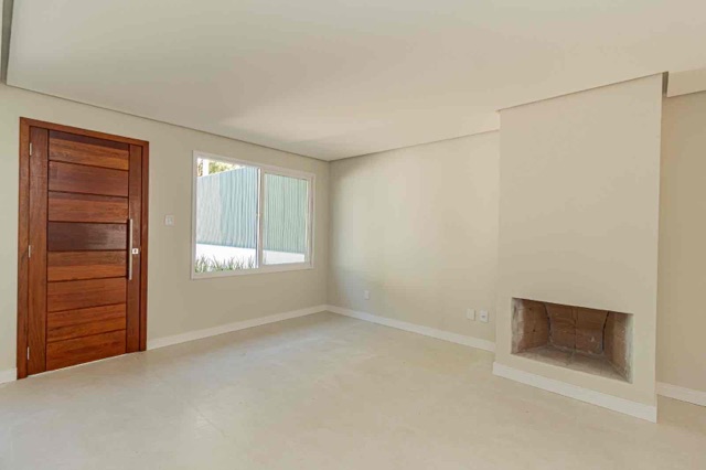 Casa com 135m² 3 quartos e 2 banheiros, à venda, no bairro Las Acácias em Pelotas