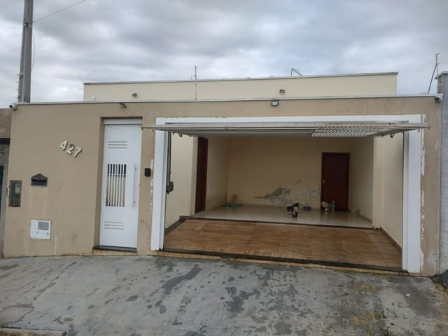 Casa com 200m² 2 quartos e 2 banheiros, à venda, no bairro Jardim Aurora em São João da Boa Vista