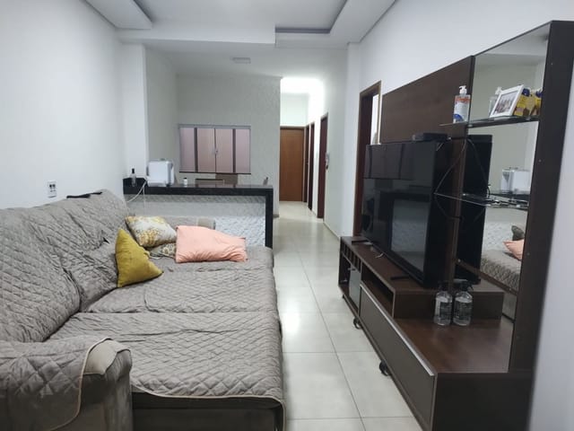 Casa com 200m² 2 quartos e 2 banheiros, à venda, no bairro Jardim Aurora em São João da Boa Vista