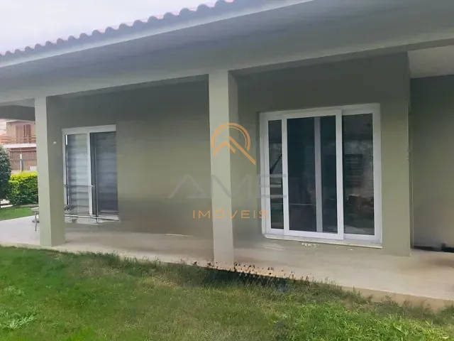Casa com 600m² 3 quartos e 3 banheiros, à venda, no bairro Laranjal em Pelotas