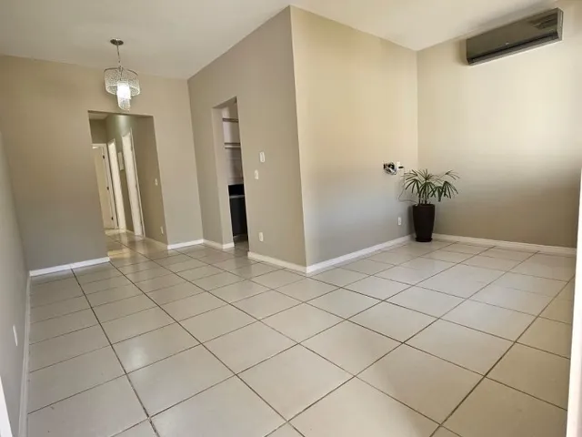 Casa com 130m² 3 quartos e 2 banheiros, à venda, no bairro Colinas de Indaiatuba II em Indaiatuba