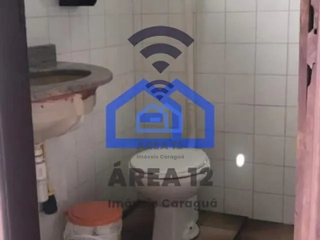 Casa com 500m² 2 quartos e 3 banheiros, à venda, no bairro Massaguaçu em Caraguatatuba