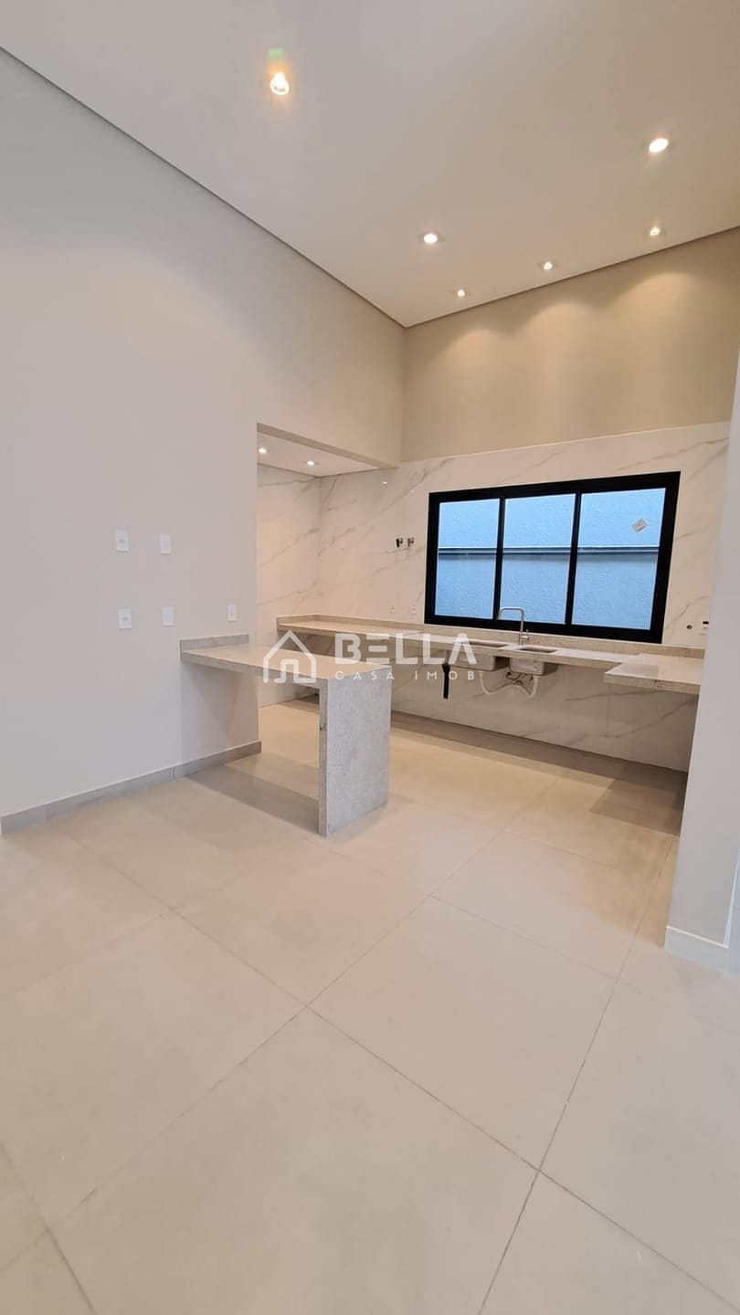 Casa à venda com 3 quartos, 220m² - Foto 6