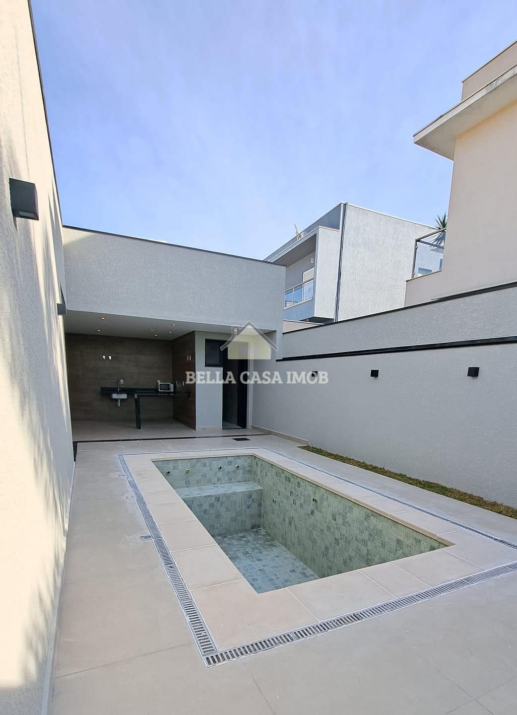 Casa à venda com 3 quartos, 220m² - Foto 14