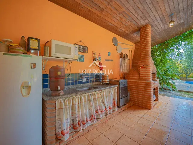 Casa com 1125m² 4 quartos e 4 banheiros, à venda, no bairro Pinheiros Tênis Village em Cotia