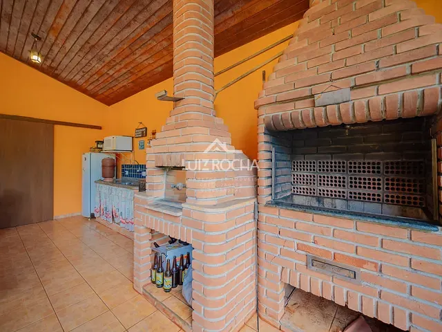 Casa com 1125m² 4 quartos e 4 banheiros, à venda, no bairro Pinheiros Tênis Village em Cotia