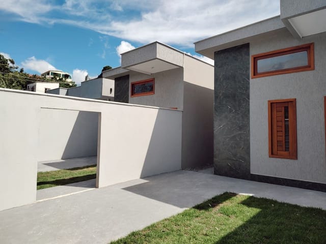 Casa com 175m² 3 quartos e 2 banheiros, à venda, no bairro São Francisco em Serra