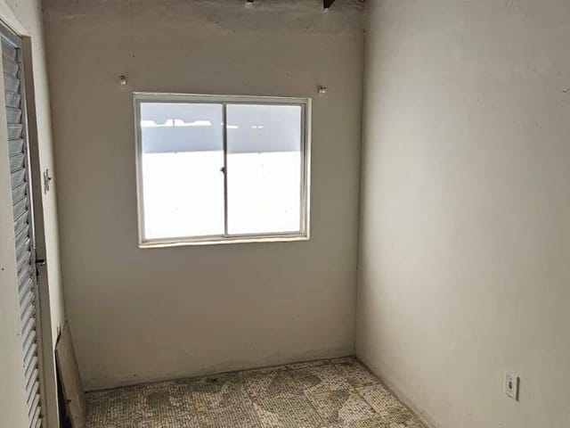Casa 4 quartos e 2 banheiros, para alugar, no bairro Jardim Sulacap em Rio de Janeiro