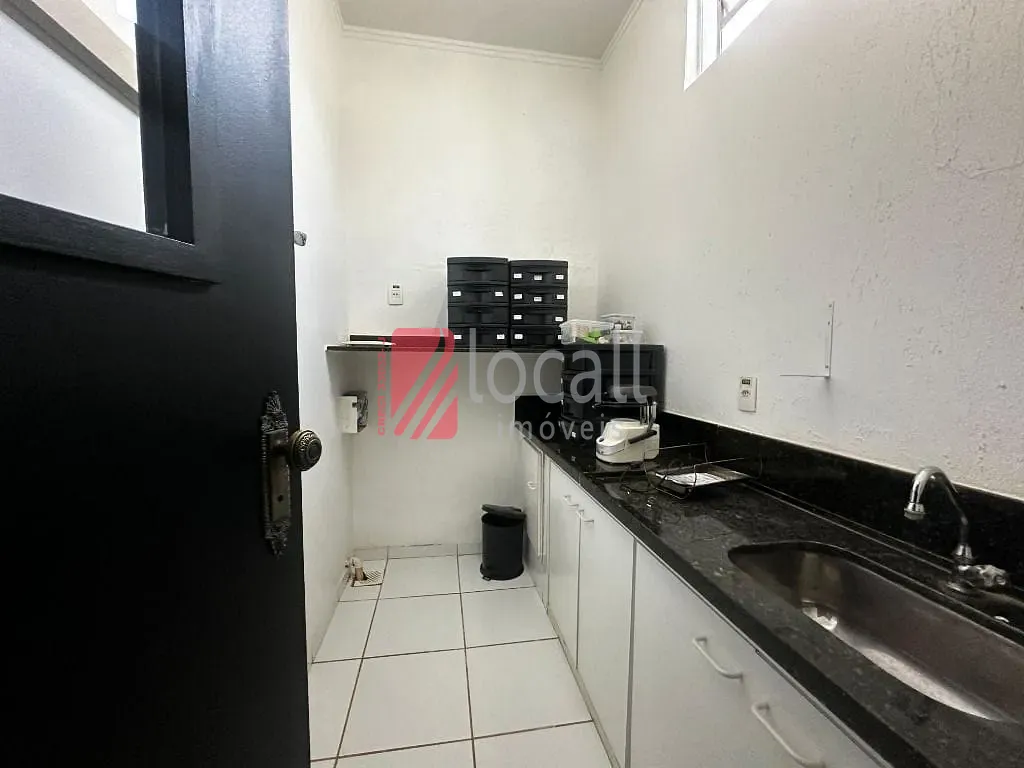 Casa com 1 quarto para aluguel, 1300m² — foto 18 de 75