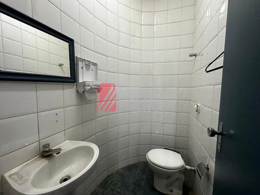 Casa com 1 quarto para aluguel, 1300m² — foto 33 de 75