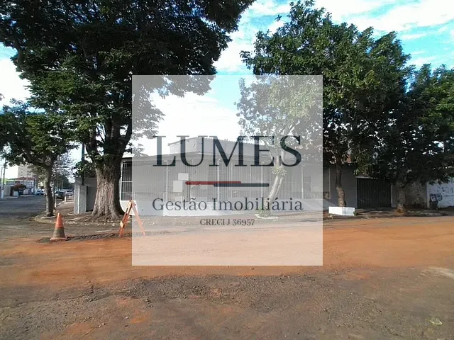 Casa com 430m² 2 quartos e 2 banheiros, à venda, no bairro Vila Mariana em Americana