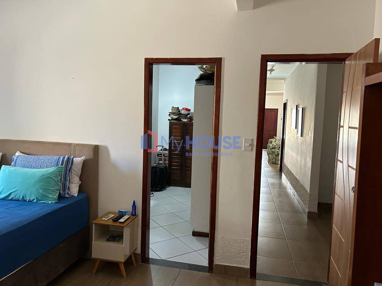 Casa à venda com 7 quartos, 400m² - Foto 13