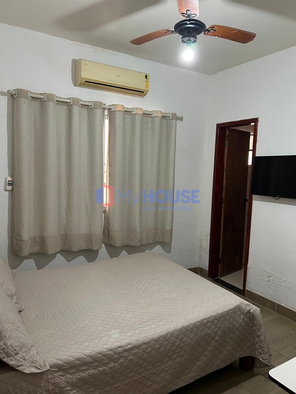 Casa à venda com 7 quartos, 400m² - Foto 10