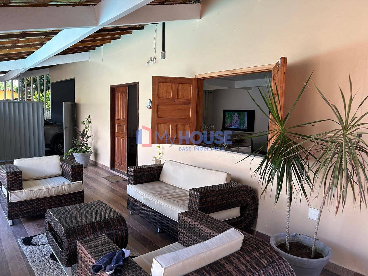 Casa à venda com 7 quartos, 400m² - Foto 4