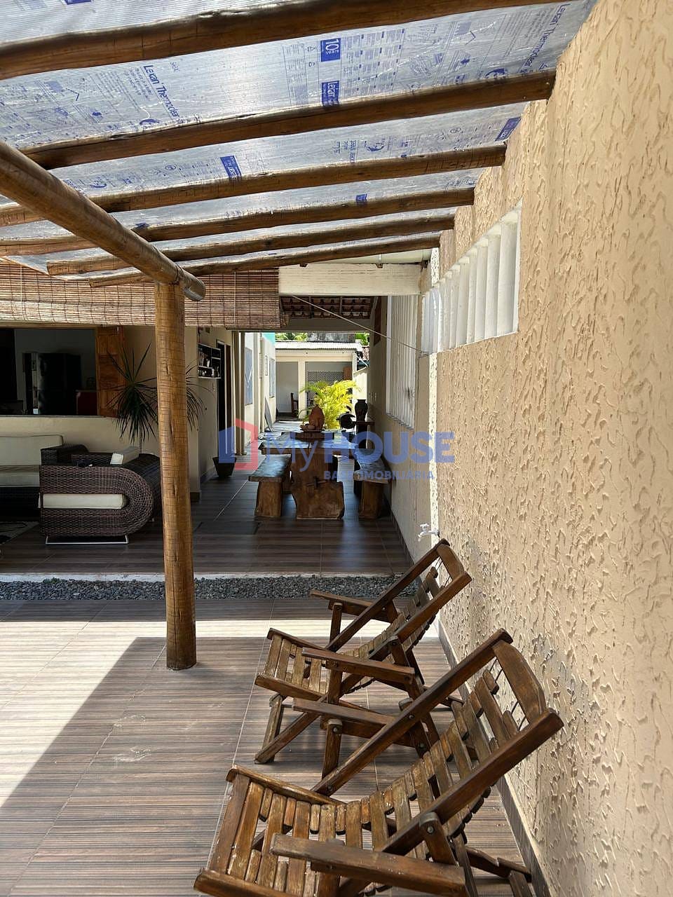 Casa à venda com 7 quartos, 400m² - Foto 2