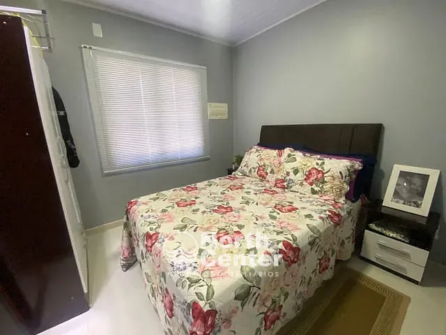 Casa com 495m² 3 quartos e 3 banheiros, à venda, no bairro Pinheiros em Balneário Barra do Sul