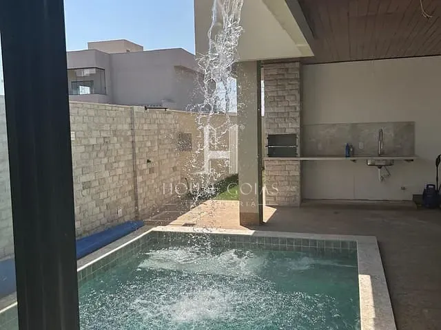 Casa com 305m² 4 quartos e 4 banheiros, à venda, no bairro Terras Alpha Residencial 2 em Senador Canedo