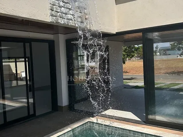 Casa com 305m² 4 quartos e 4 banheiros, à venda, no bairro Terras Alpha Residencial 2 em Senador Canedo