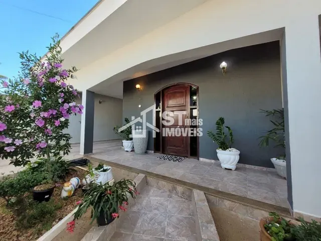 Casa com 300m² 3 quartos e 2 banheiros, à venda, no bairro Jardim Bela Vista em Andradas