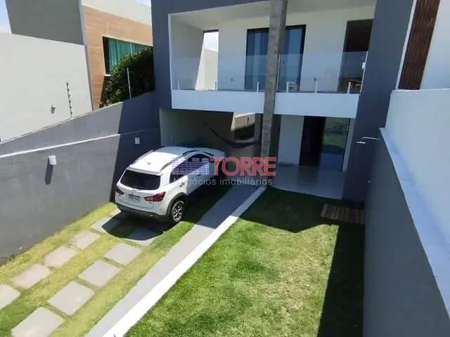 Casa 3 quartos e 3 banheiros, à venda, no bairro Nossa Senhora da Vitória em Ilhéus