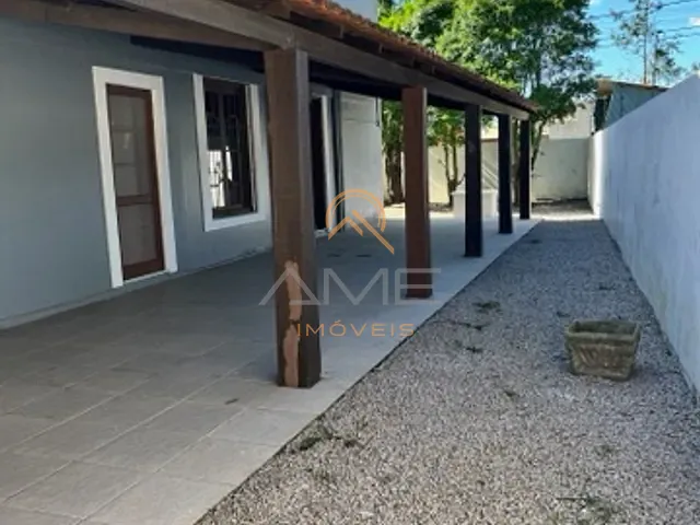 Casa com 10000m² 3 quartos e 5 banheiros, à venda, no bairro Laranjal em Pelotas