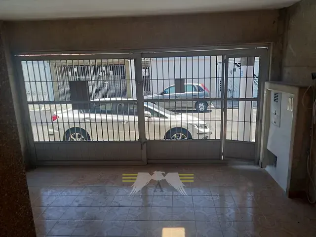Casa 3 quartos e 2 banheiros, à venda ou para alugar, no bairro Parque Maria Luiza em São Paulo