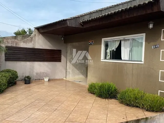 Casa com 175m² 2 quartos e 2 banheiros, à venda, no bairro Alto da XV em Guarapuava