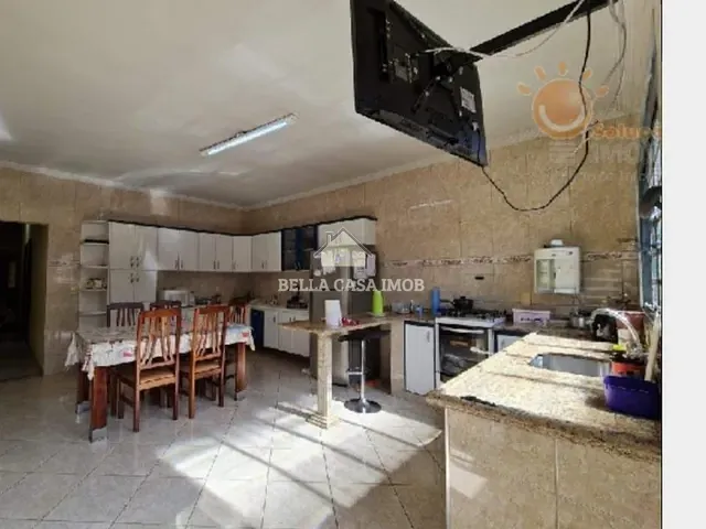 Casa com 250m² 3 quartos e 3 banheiros, à venda, no bairro Vila Angélica em Sorocaba