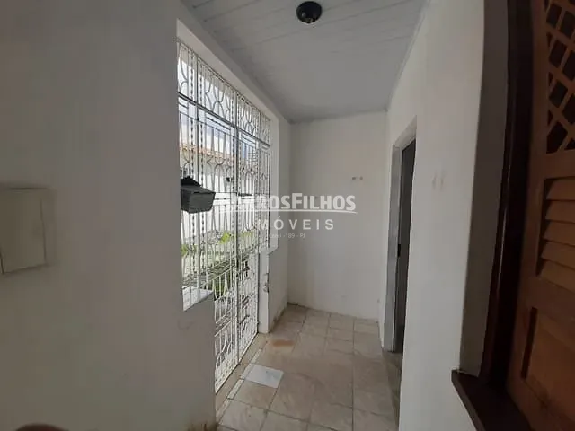 Casa com 131m² 2 quartos e 2 banheiros, à venda, no bairro São José em Aracaju
