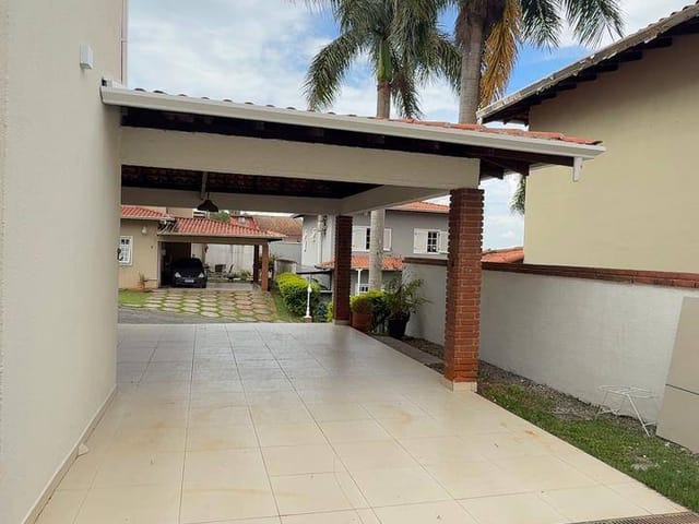 Casa 4 quartos e 4 banheiros, à venda, no bairro Lagoa Seca em Mogi das Cruzes