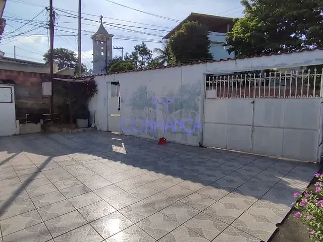 Casa com 496m² 2 quartos e 1 banheiro, à venda, no bairro Campo Grande em Rio de Janeiro