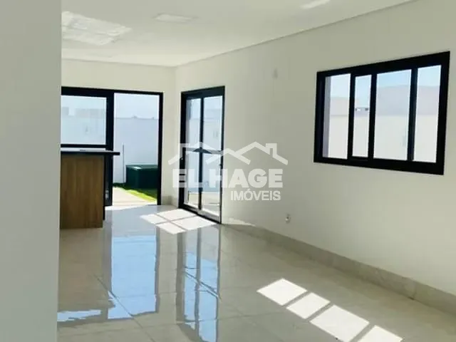 Casa com 260m² 3 quartos e 4 banheiros, à venda, no bairro Tijucal em Cuiabá