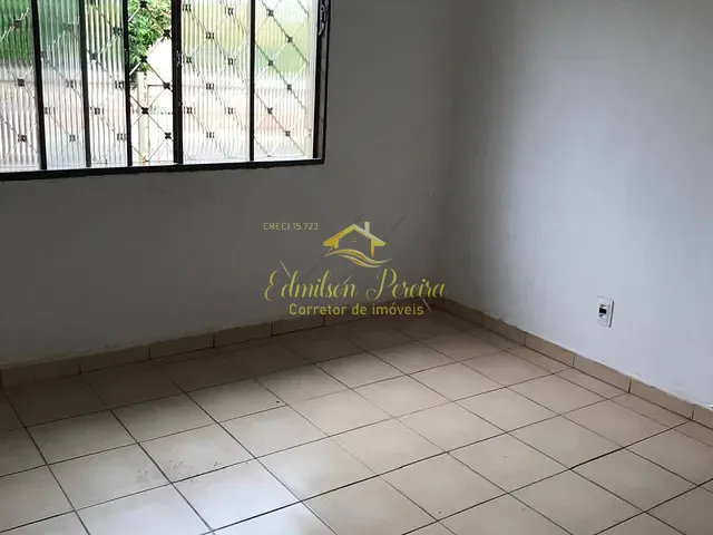 Casa com 200m² 3 quartos e 2 banheiros, à venda, no bairro Ernani Moura Lima em Londrina