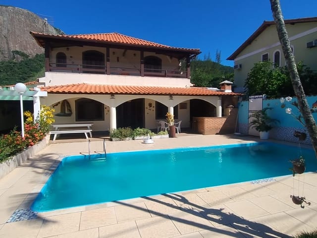 Casa com 450m² 4 quartos e 4 banheiros, à venda, no bairro Recanto de Itaipuaçu (Itaipuaçu) em Maricá