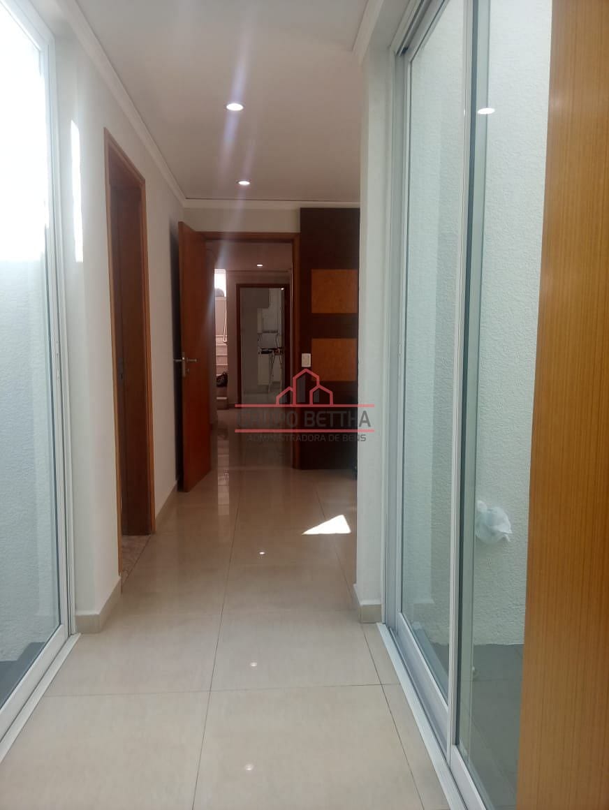 Casa à venda e aluguel com 3 quartos, 228m² - Foto 12