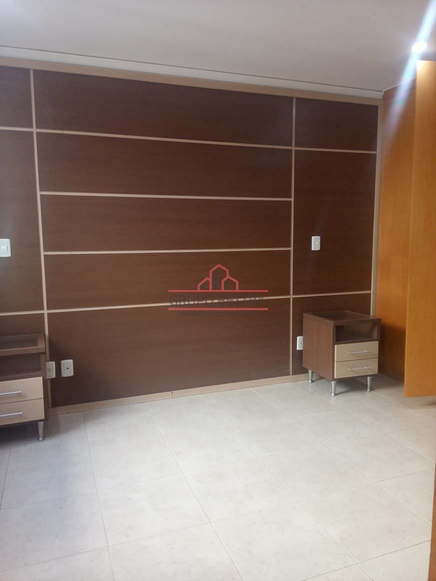 Casa à venda e aluguel com 3 quartos, 228m² - Foto 8