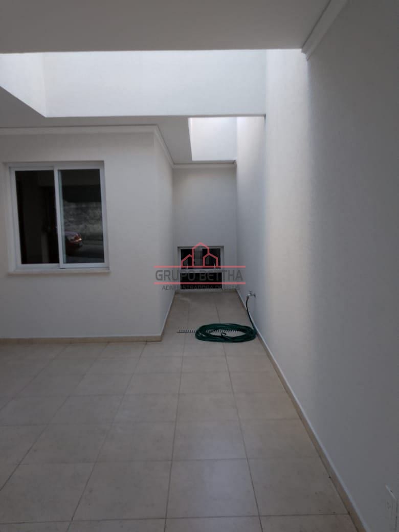 Casa à venda e aluguel com 3 quartos, 228m² - Foto 10