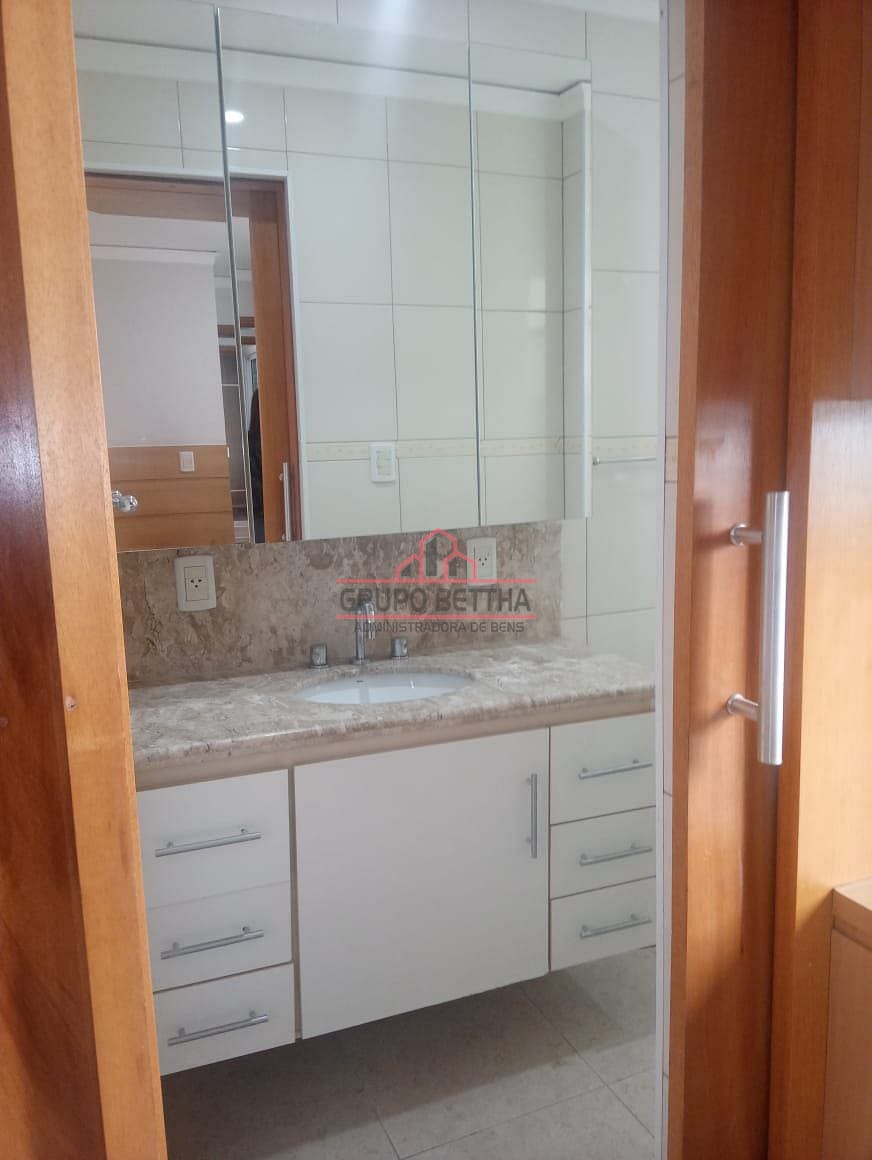 Casa à venda e aluguel com 3 quartos, 228m² - Foto 13