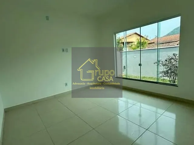 Casa com 360m² 3 quartos e 2 banheiros, à venda, no bairro Jardim Atlântico Central (Itaipuaçu) em Maricá